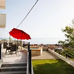 Secluded Paradise With Heated Pool And Panoramic Views Podstrana