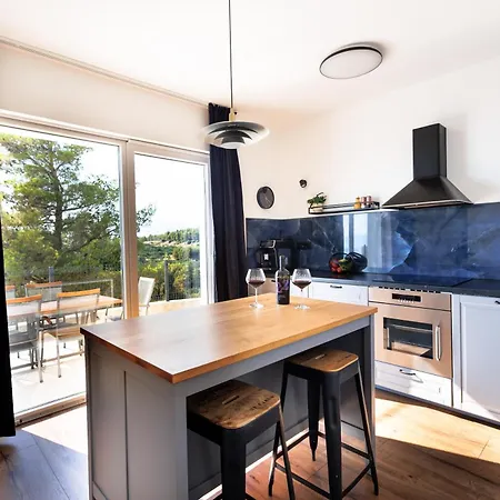 Nova Premium 3-bed Family Oasis Near Split Villa Podstrana