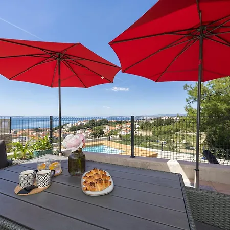 Villa Nova Premium 3-bed Family Oasis Near Split