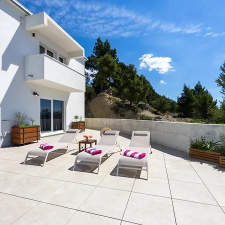 Nova - Sunset Sea Views & Heated Pool فيلة بودْسْتغانا